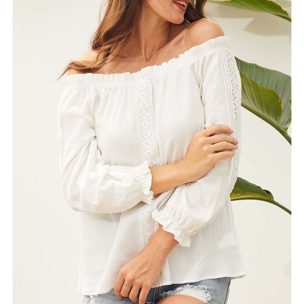NWT Luukse White Lace Off-Shoulder Top